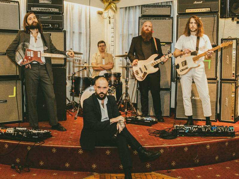 Idles band on sale